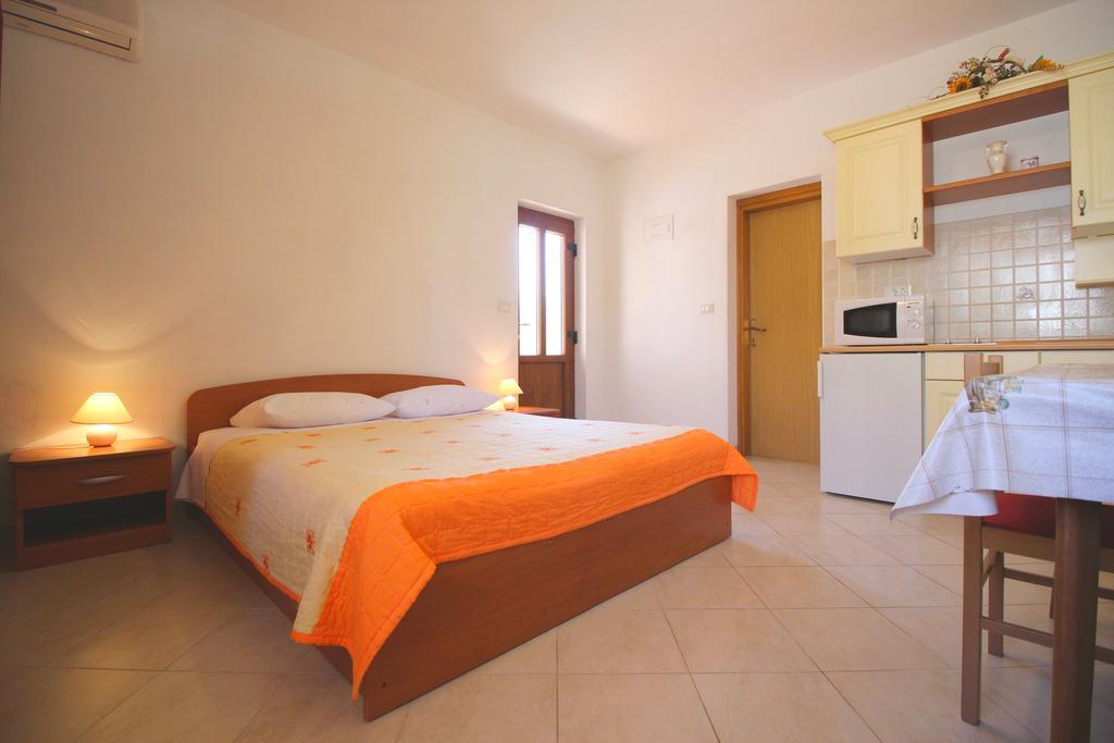 Krevatin Apartment