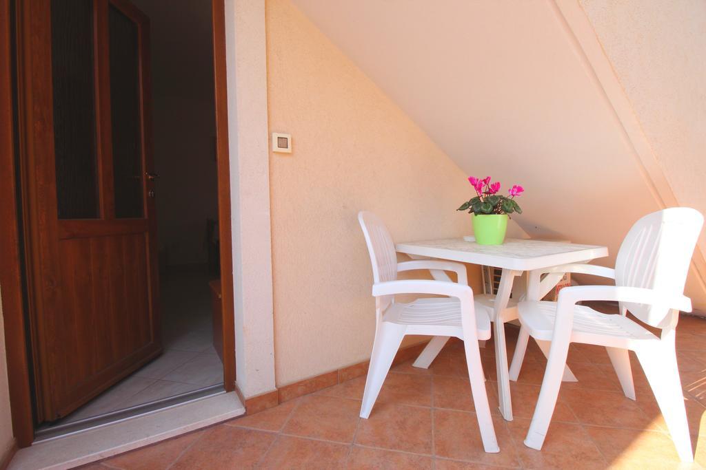 Krevatin Apartment *